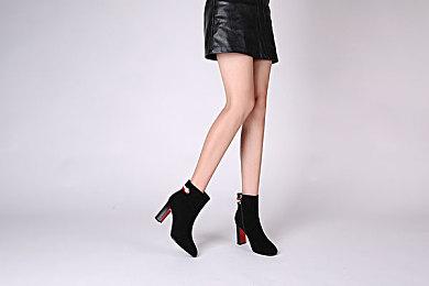 从绝望废墟迈向最后的希望 《ANNIE: Last Hope》PS5 实体版11月27日发售！